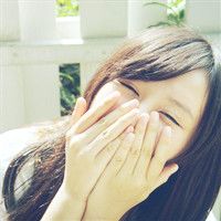 看见天上的微光:意境女生长发不带字qq头像_WWW.TQQA.COM