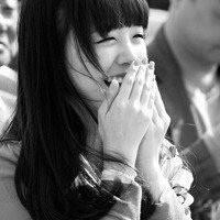回不去的从前:qq黑色女生头像_WWW.TQQA.COM