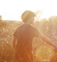 qq欧美情侣霸气头像:缘分在一刻得到释放_WWW.TQQA.COM