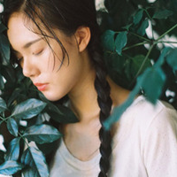 女生优雅安静qq头像:喜欢独自忧伤_WWW.TQQA.COM