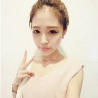 唯美头像小清新:手中花离人泪_WWW.TQQA.COM