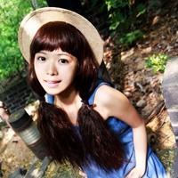 可爱的韩国女生头像:长发及腰的小美女_WWW.TQQA.COM