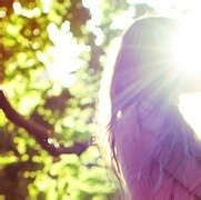 情侣头像左一右唯美:深爱的人明天就要嫁别人_WWW.TQQA.COM