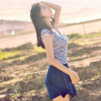 小清新阳光QQ女生头像:思念化作回忆_WWW.TQQA.COM