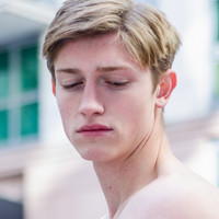 欧美成熟男人头像:我爱的大男人_WWW.TQQA.COM