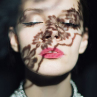 欧美帅气女头像:我的天空_WWW.TQQA.COM