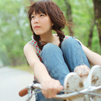 纯真女孩QQ头像:回忆温暖了记忆_WWW.TQQA.COM