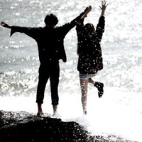 形影不离的幸福情侣QQ头像一对_WWW.TQQA.COM