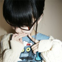 唯美小清新短发女生头像:回忆里寂寞模糊的小时_WWW.TQQA.COM