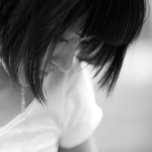 中性个性成熟美女头像:中性QQ头像_WWW.TQQA.COM