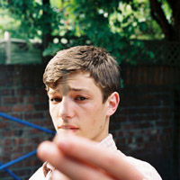 梦里的天堂i:欧美唯美意境男生头像_WWW.TQQA.COM