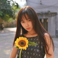 唯美清新女生侧面头像:多少爱不能重来_WWW.TQQA.COM