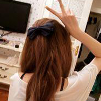 幸福会让我遗忘一切:可爱剪刀手带字女生头像_WWW.TQQA.COM