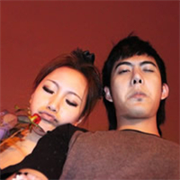 相依为命的情侣QQ头像:一对_WWW.TQQA.COM