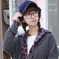 眼镜控气质可爱女生头像:属于我们的烟火_WWW.TQQA.COM