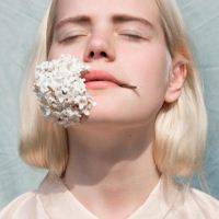 短头发欧美女孩头像:@心系你一人_WWW.TQQA.COM