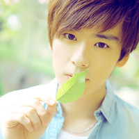 真人情侣头像一左一右_WWW.TQQA.COM