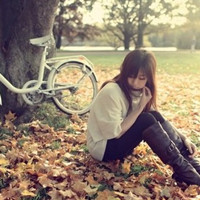 一个人伤感意境头像:听你说想我_WWW.TQQA.COM