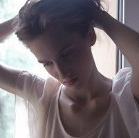 诡异欧美风头像女生:深爱的人伤害也是最深_WWW.TQQA.COM