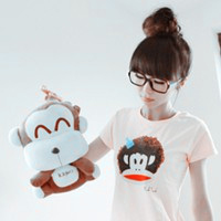 眼镜控气质可爱女生头像:属于我们的烟火_WWW.TQQA.COM