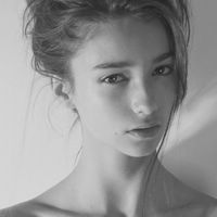 微笑:只因为太痛:欧美风高清qq头像女生图片_WWW.TQQA.COM