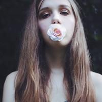 欧美女生头像霸气+超拽:怪咖不只是男人的专属_WWW.TQQA.COM