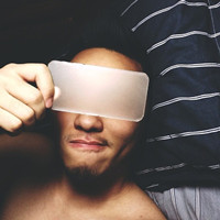 非主流欧美英伦风女生头像:心疼自己的执着_WWW.TQQA.COM