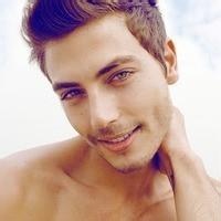 QQ欧美头像男生帅气:欧美帅气男生头像超拽_WWW.TQQA.COM