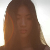 女生一个人孤单头像:唯美又伤感_WWW.TQQA.COM