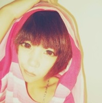 可爱大眼睛mm女生头像_WWW.TQQA.COM