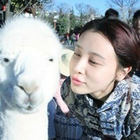 等待未来:满是伤感的唯美女头_WWW.TQQA.COM