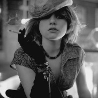 欧美抽烟女人头像:灰色:衮TMD蜜语甜言_WWW.TQQA.COM