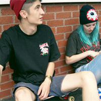 欧美唯美伤感女生头像:不配在说你爱我#_WWW.TQQA.COM