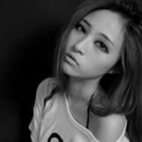伤感灰白女生头像:这次:换我等你_WWW.TQQA.COM