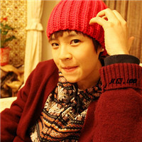 情侣头像一对两人两张:爱的平凡却深刻_WWW.TQQA.COM