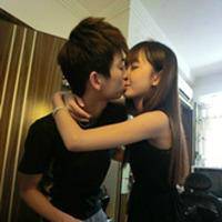 一生相思相依偎:拥抱在一起的QQ情侣幸福头像_WWW.TQQA.COM