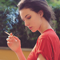 欧美范霸气女生头像:梦在瞬间崩塌_WWW.TQQA.COM