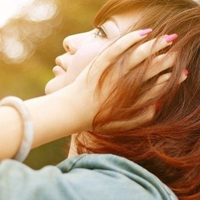 唯美长发女生头像:女生背影长发的优雅永远那么_WWW.TQQA.COM