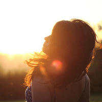 2017情感意境女生头像:许你一世承诺_WWW.TQQA.COM