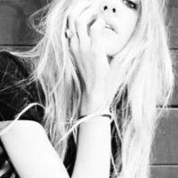 欧美风格女生头像_WWW.TQQA.COM