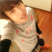 男左女右情侣QQ头像/2张一对_WWW.TQQA.COM