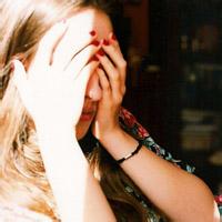 欧美头像女生伤感哭泣_WWW.TQQA.COM