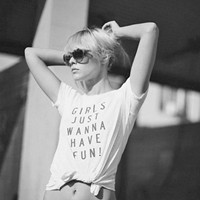 好看性感女欧美头像_WWW.TQQA.COM