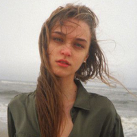 欧美帅气女头像:我的天空_WWW.TQQA.COM