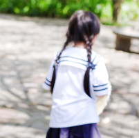 萌宝贝制服mm可爱头像_WWW.TQQA.COM