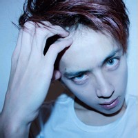 QQ欧美头像男生帅气:欧美帅气男生头像超拽_WWW.TQQA.COM