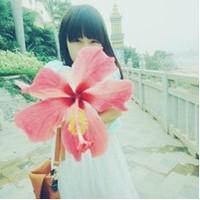 自信心爆棚:唯美红色气质女头像_WWW.TQQA.COM