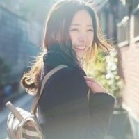 qq女孩头像唯美小清新:逃离你说的错与对_WWW.TQQA.COM