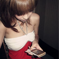 欧美女生吸烟头像_WWW.TQQA.COM