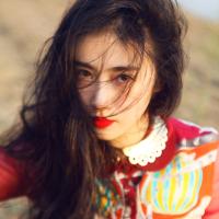 爱是2个不同世界的组合:欧美风QQ头像女生_WWW.TQQA.COM